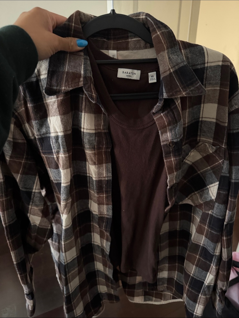 Aritzia — Group By Babaton size 2 (S-M)